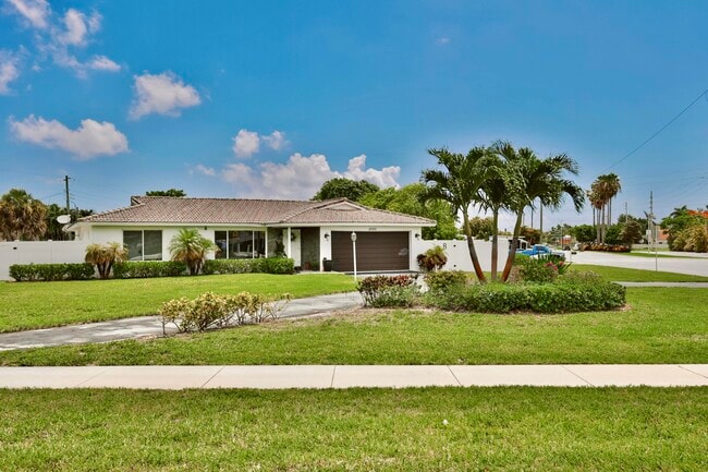 Photo - 4000 NW 3rd Ave