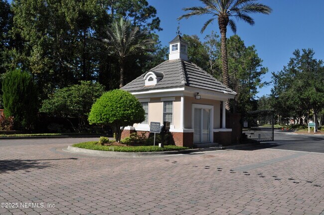 Photo - 13810 Sutton Park Dr N Unit 1223