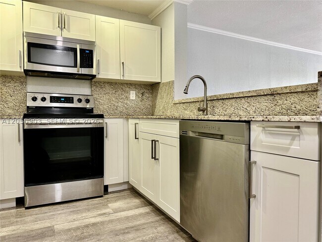 Photo - 15430 SW 82nd Ln Unit 633