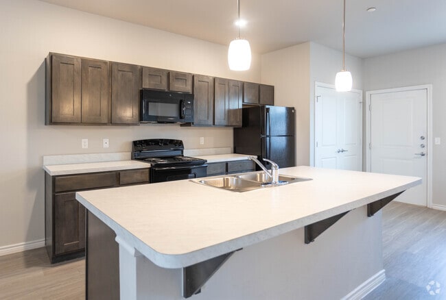 2HAB, 2BA - 869 ft²