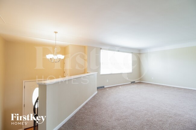 Photo - 8431 Bluebird Dr