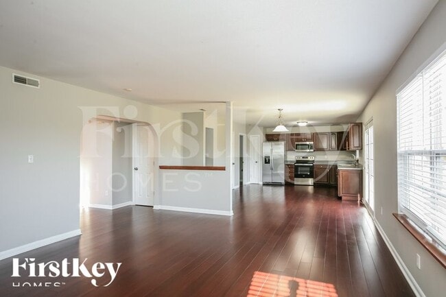 Photo - 8085 Lawrence Woods Blvd