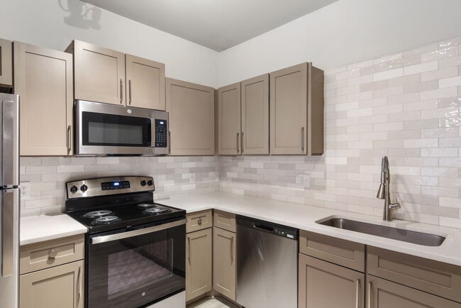 Building Photo - Easton Rental