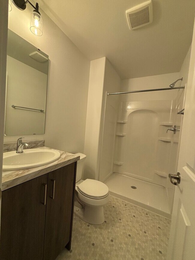 Photo - 3 Bed 3 Bath Townhome