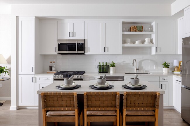 Building Photo - Alexan Marmont Rental