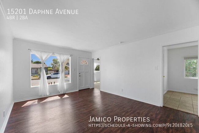 Photo - 15201 Daphne Ave