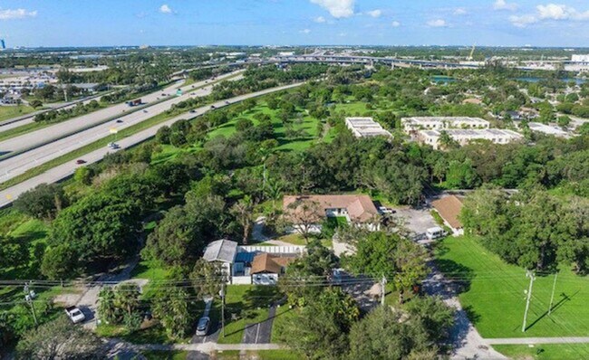 Photo - Edgewood Apartments LLC