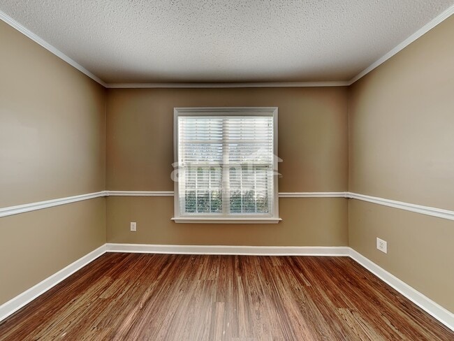 Photo - 212 Sedge Meadow Dr