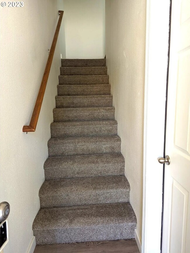 Photo - 436 Norway St NE