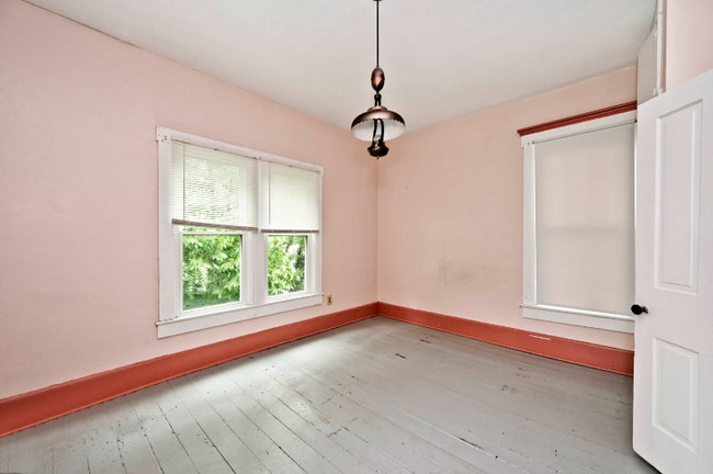 Photo - 269 N Vine St