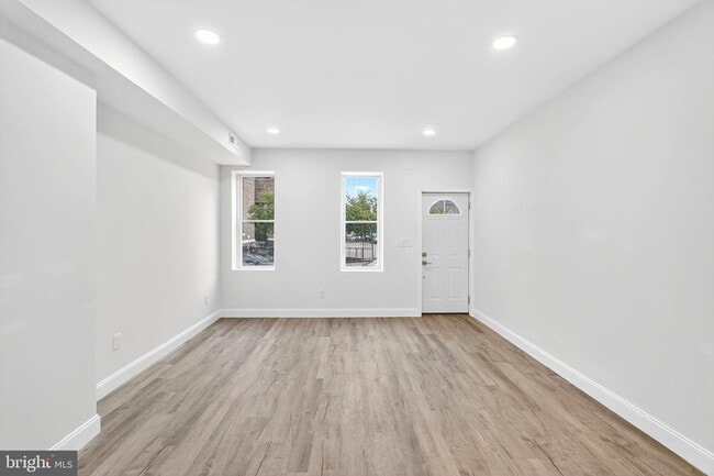 Building Photo - 153 Hermitage St Rental