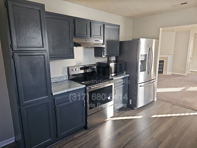 Photo - 10440 Kensil St