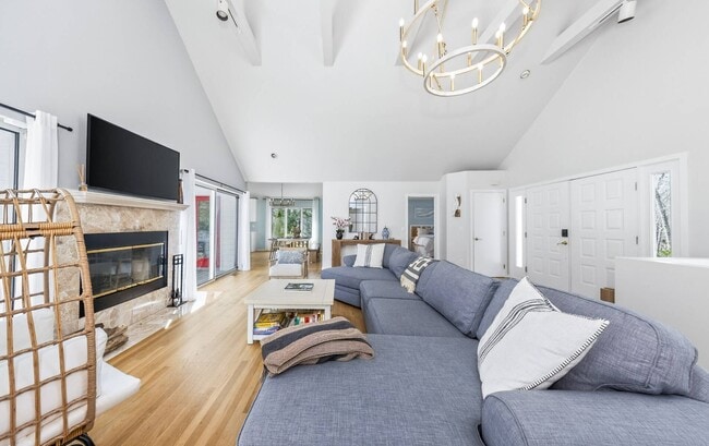 Photo - 12 Douglas Ct