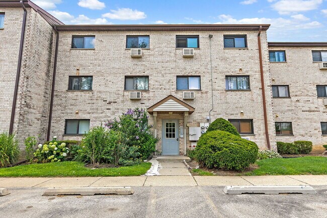 Building Photo - 522 E Spruce Dr Unit 1B