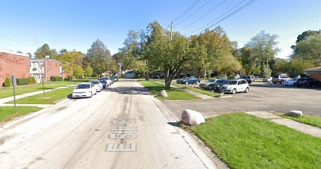 Photo - 772 E 5th Ct Unit A