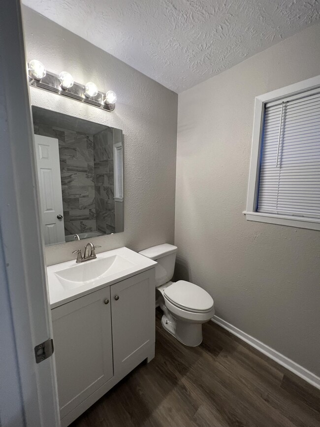 2906 Prairie Flower Cir Unidad A