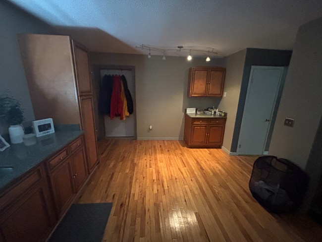 Photo - 89 Pine St Unidad A