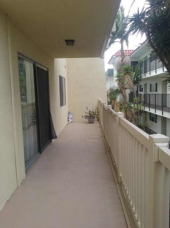 sunny deck - 1707 Pacific Coast Hwy Unit 126