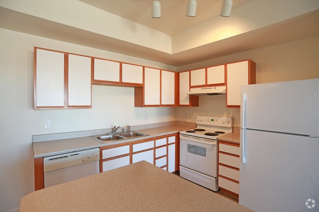 2BR, 1BA - Mesa Verde