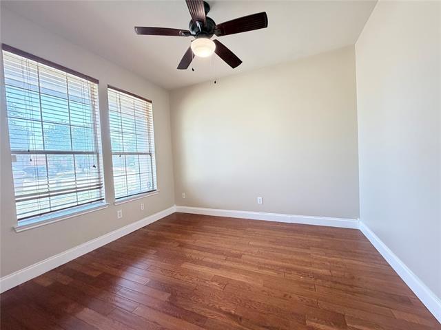 Photo - 1910 Pin Oak Ln