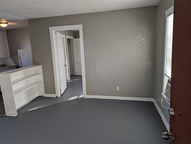 Photo - 5902 Downing St.
