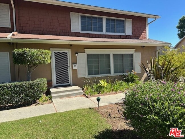 Photo - 3500 W Manchester Blvd Unit 305