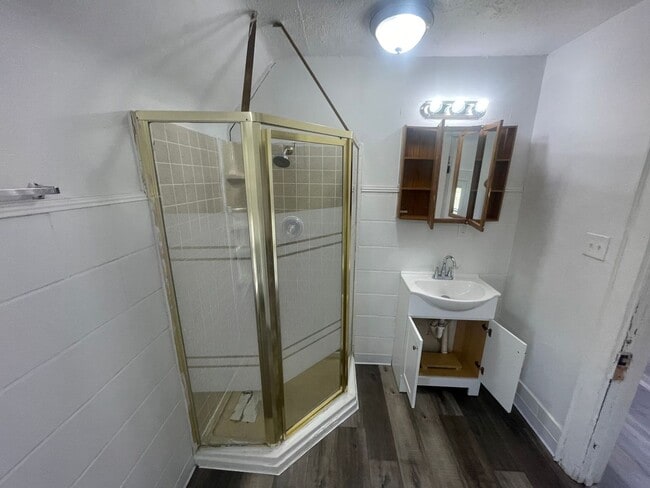 Photo - 4661 N 38th St Unit 4661A Upper