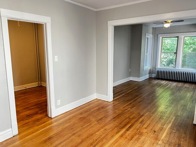 Photo - 739 N Ridgeway Ave