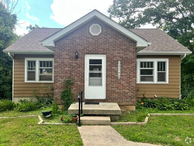 Building Photo - 5240 State Rd 46 Rental