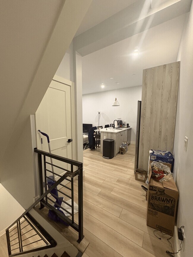 Photo - 3439 Lancaster Ave Unidad 2