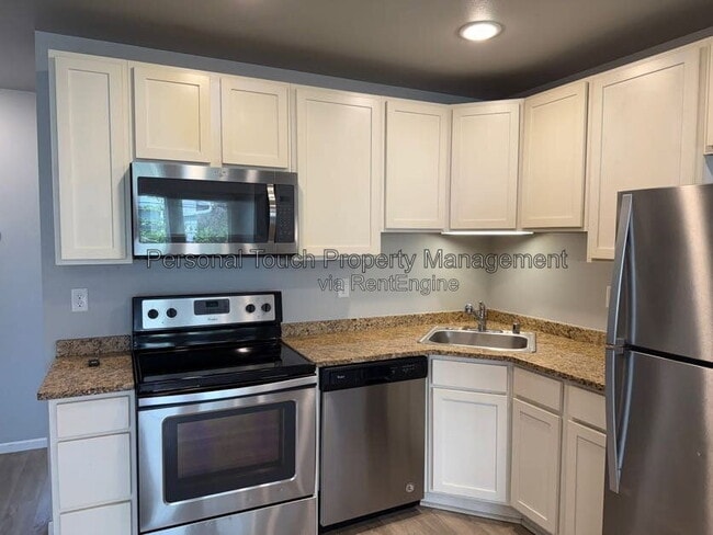 Photo - 808 7th Ave S Unit 3