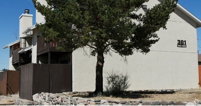 Building Photo - 301 Trail Ridge Rd Unit 1 Rental