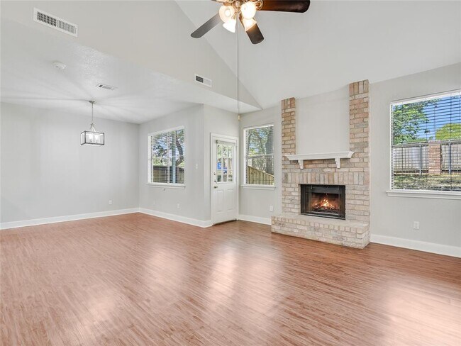 Photo - 8402 Cima Oak Ln