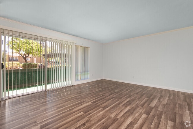 Building Photo - 17131 W Bernardo Dr Rental