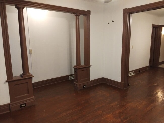 Building Photo - 593 3rd St Unit 593 3rd st 1st floor