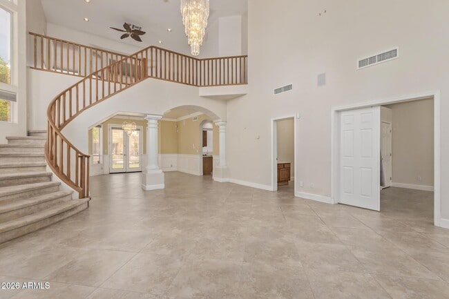 Photo - 589 N Acacia Dr