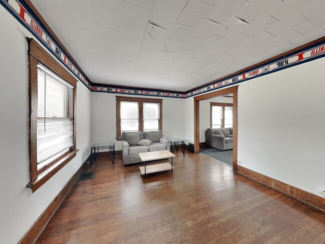 Photo - 808 S Locust St