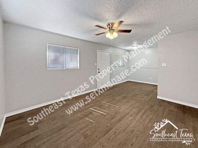 Photo - 427 Pinchback Rd