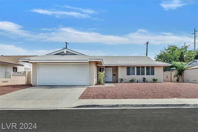 Photo - 102 Hollyhock Ln Rental