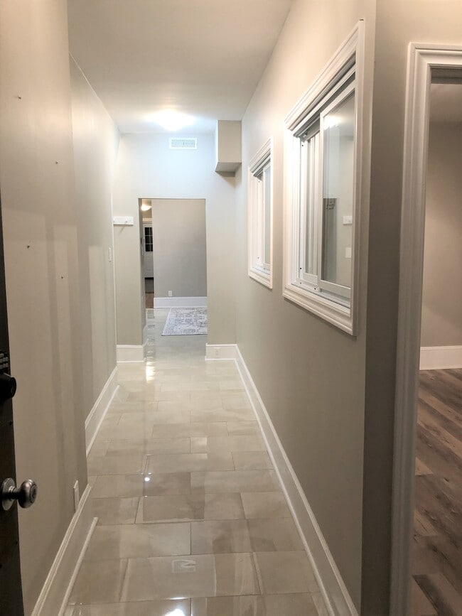 Photo - 19 Tyndall Av Unité 3-Bed Plus 2-Den