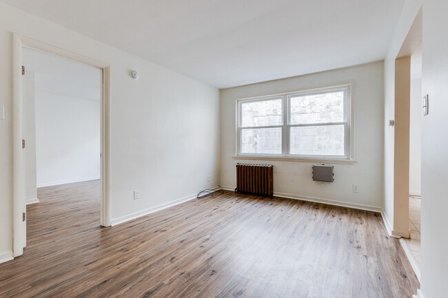 Photo - 525 Washington Ave