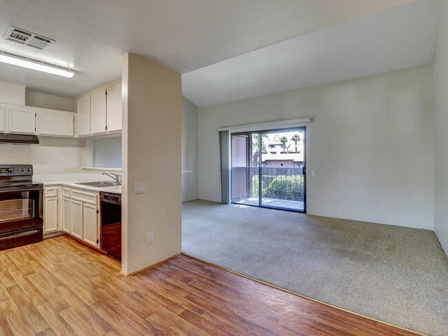 Photo - 291 E Mel Ave Unidad 253