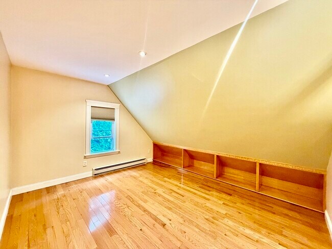 Photo - 12 Duncan Rd Unit 2