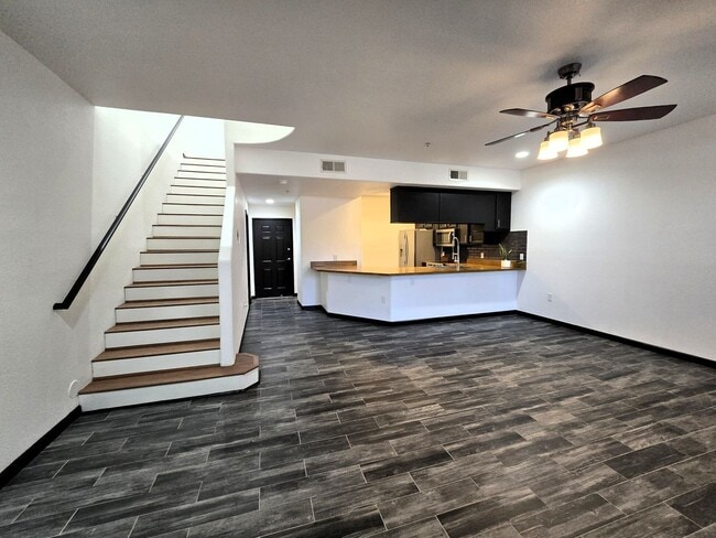 Photo - Modern Remodeled Condo with 3 Ensuite Bedr...