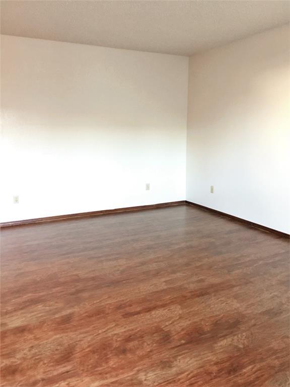 Photo - 217 Bull Run St Unidad D