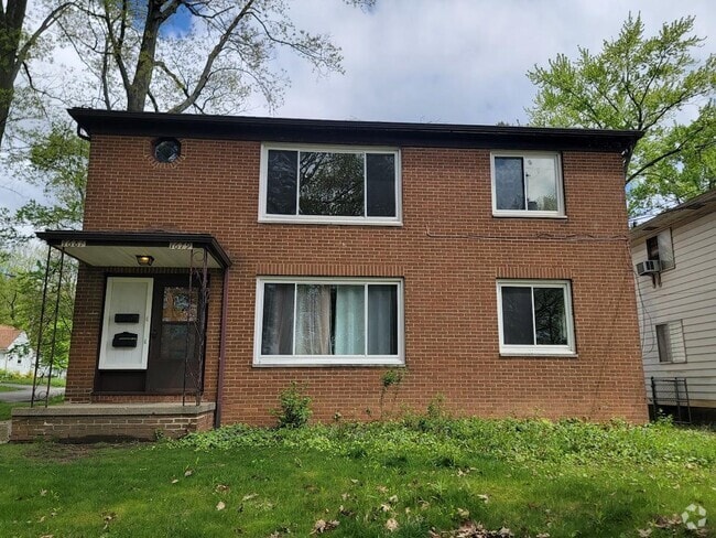 Building Photo - 1679 Tanglewood Dr Rental
