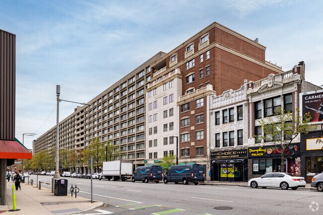 Primary - Carillon Apartments