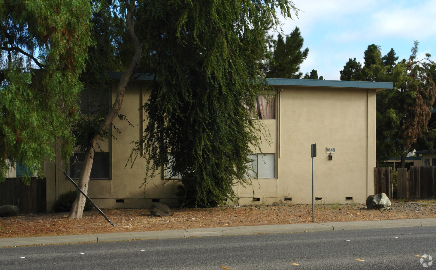 Photo - 1649 Calaveras Boulevard