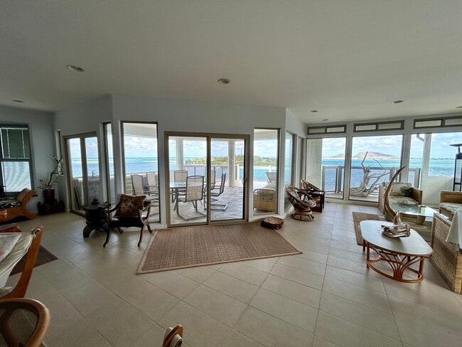 Photo - Hawaii living at its best.  Beautiful Kane...