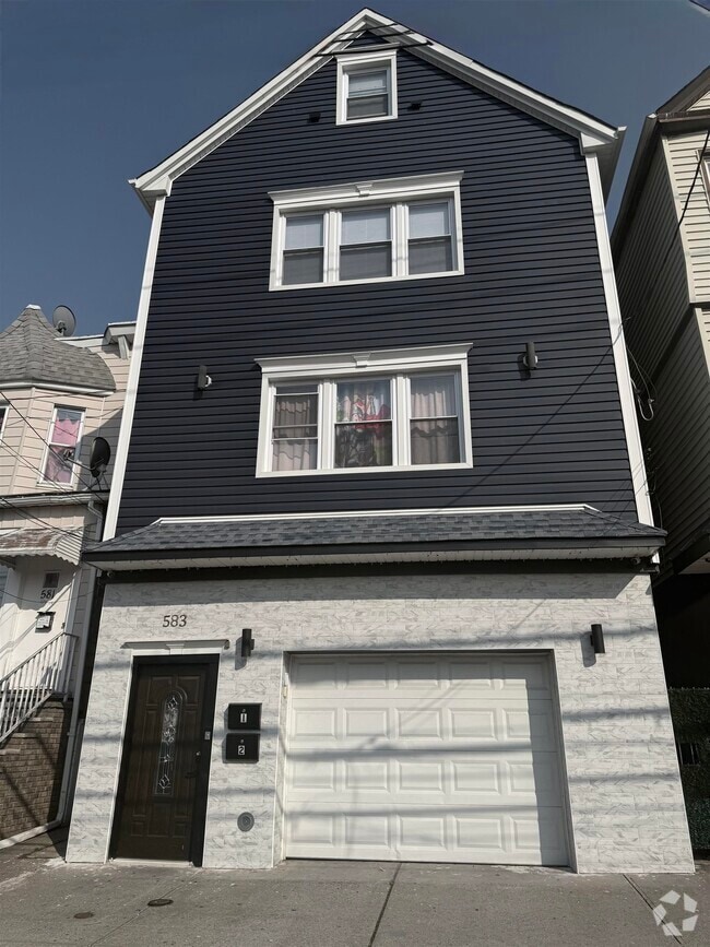 Building Photo - 583 John F. Kennedy Blvd Unit 2 Rental